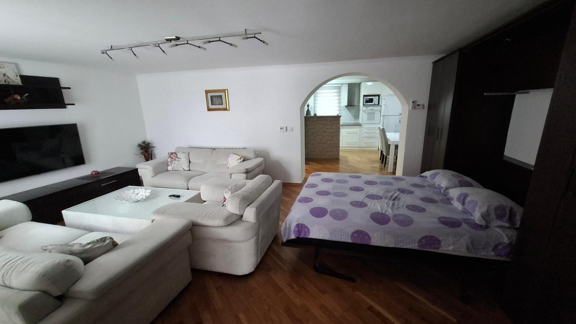 Gate Apartment