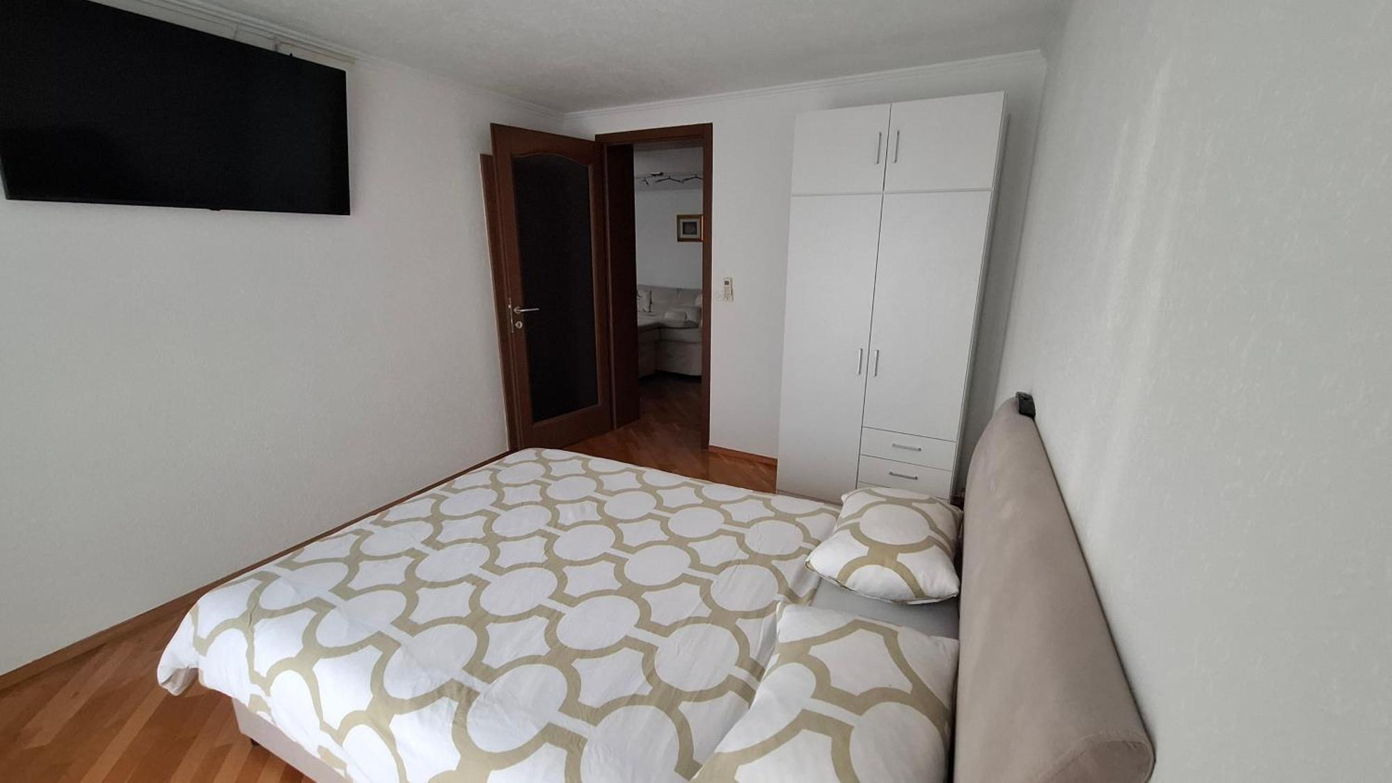Gate Apartment